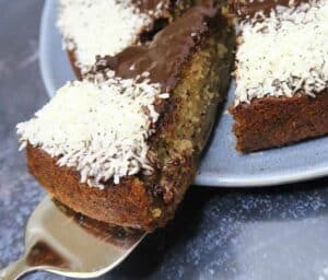 banankage med chokolade opskrift