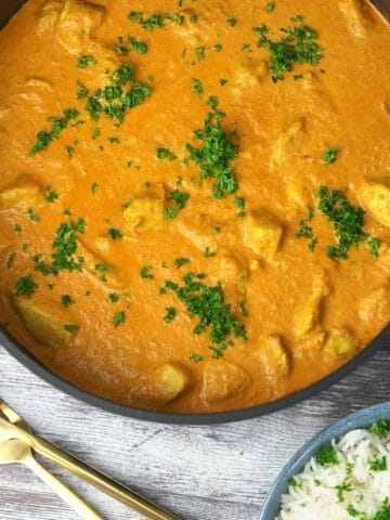 Billede af butter chicken.