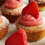 jordbaer_cupcake_frosting_1 Jordbær cupcakes med frosting