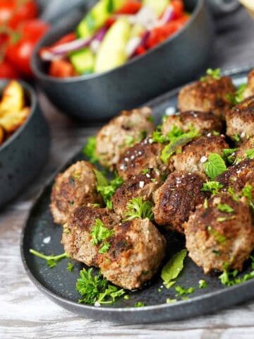 Billede af græske frikadeller.
