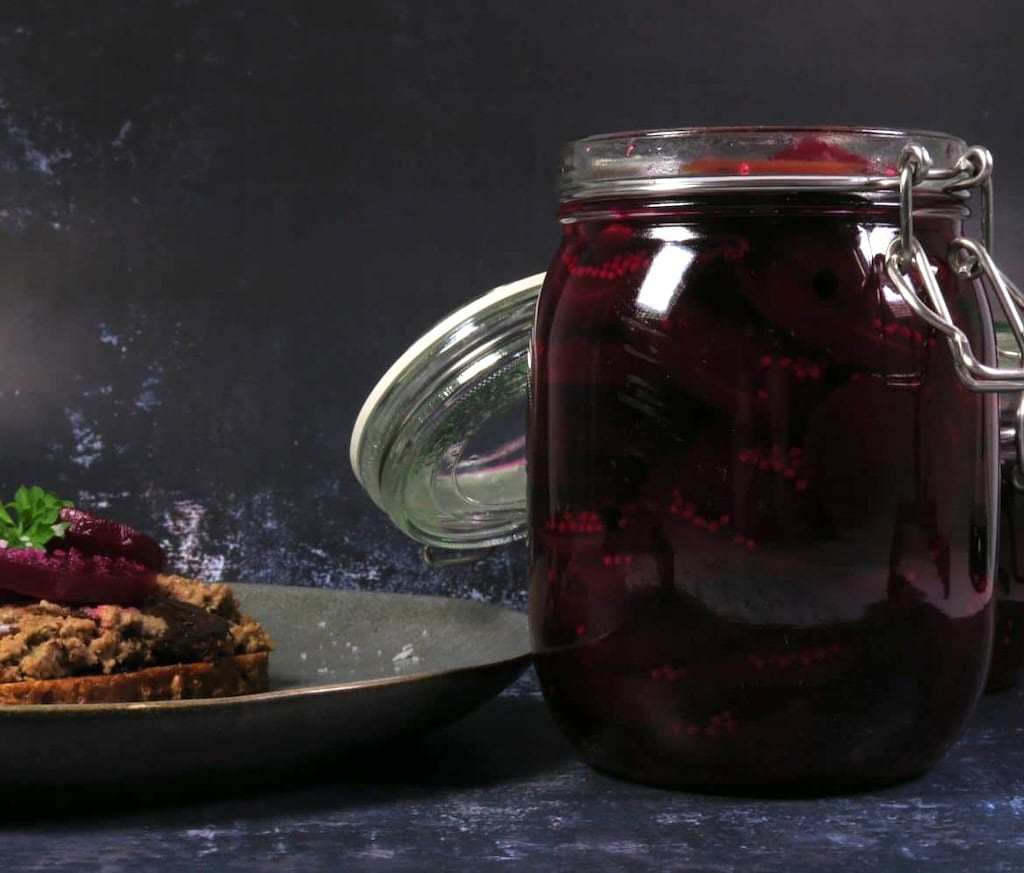 Syltede rødbeder (opskrift på klassiske krydrede rødbeder)