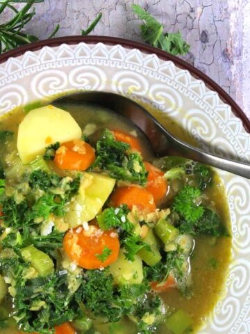 Billede af grøntsagssuppe.