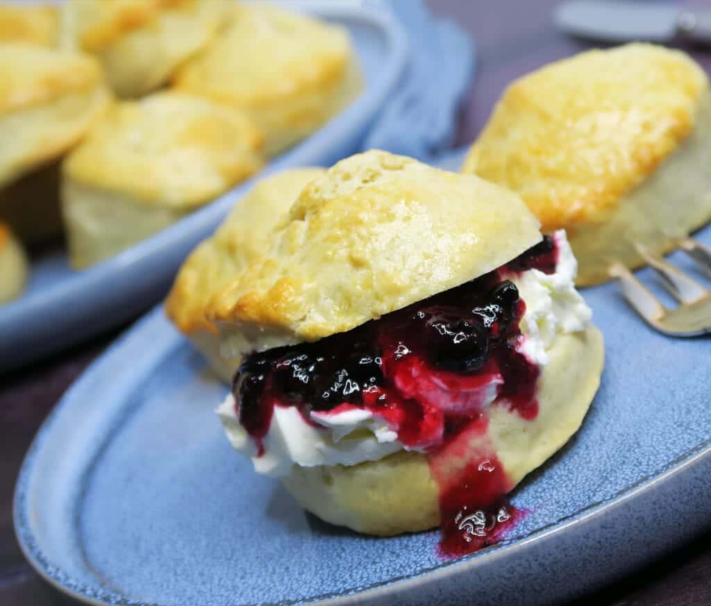 Den hemmelige opskrift på scones fra det britiske kongehus