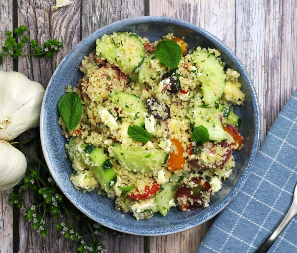 Middelhavssalat med couscous