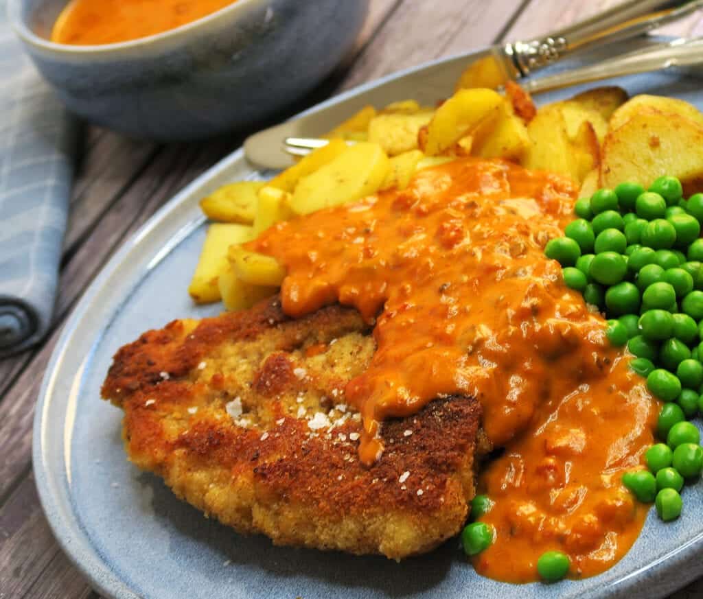 Jægerschnitzel med jægersovs