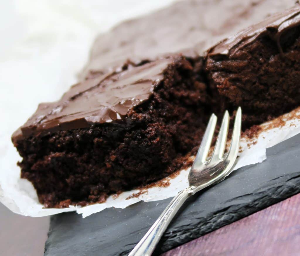 billede med svampet chokoladekage