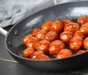 Billede af brunede kartofler.