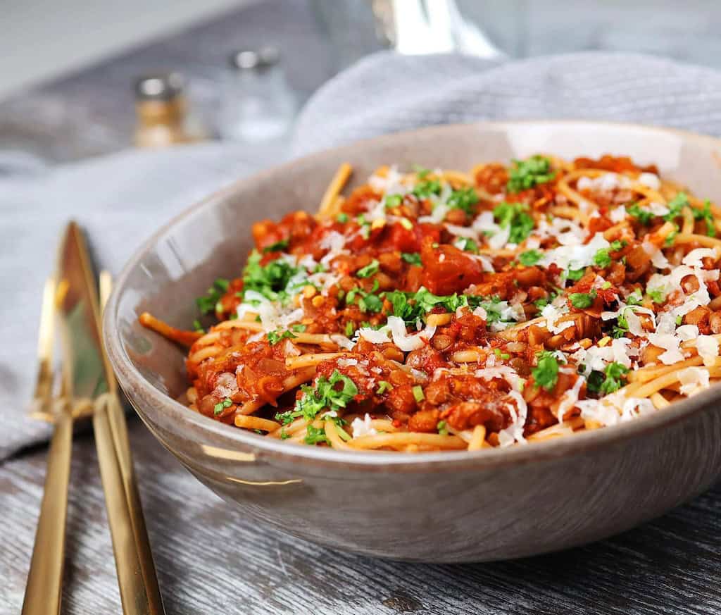 Vegetar bolognese (italiensk kødsovs uden kød)