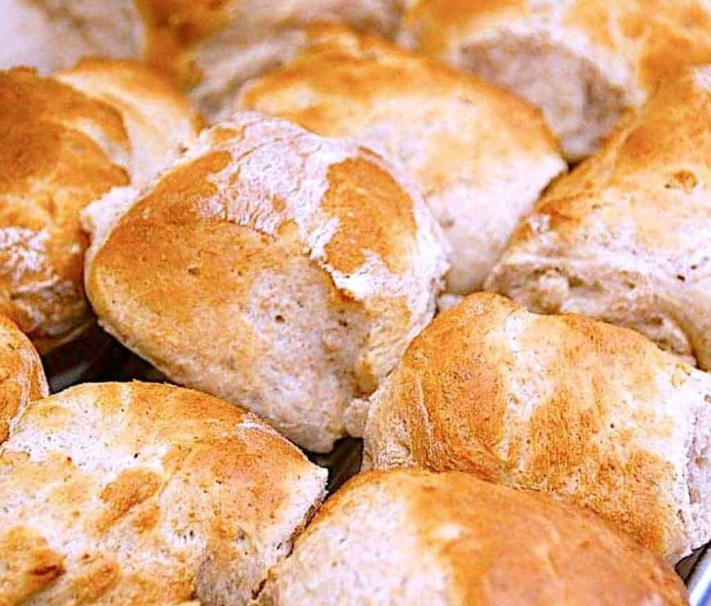 Valnøddeboller eller valnøddebrød (nem opskrift)